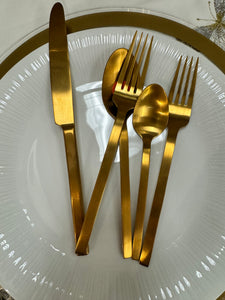 Full gold flatware 20 pc #1372
