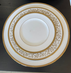 Rochelle gold with summit salad 4 piece set