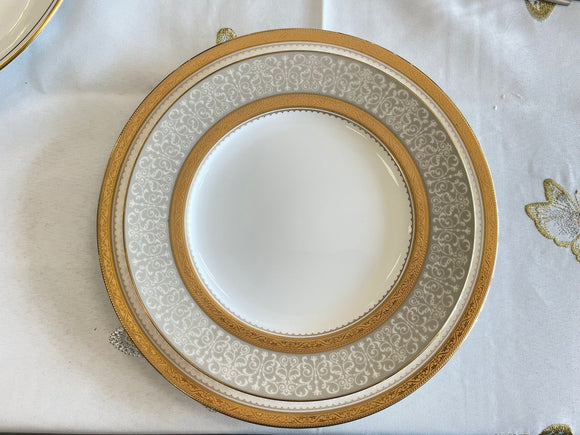 Odessa gold with accent 4 piece place setting