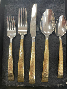 Two tone 18/10 flatware set of 4