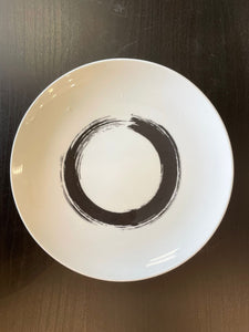 Set of 4 whie dinner plate with black Design #10