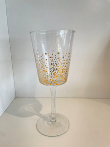 Set of 4 gold sparkly glasses