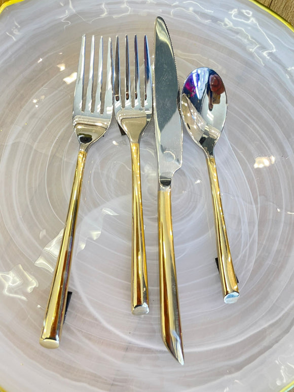 20 piece two tone gold flatware set with flat bottom