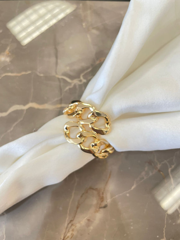 Set of 4 gold napkin rings