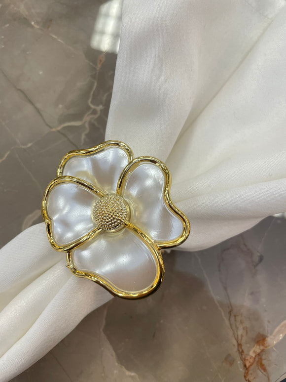 Set of 4 flower napkin ring