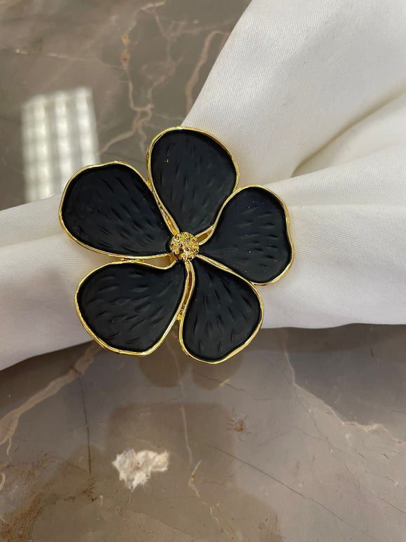 Set of 4 black flower napkin ring