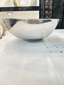 Large aluminum salad bowl with silver base